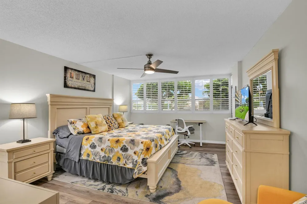899 Jeffery Street #109 Boca Raton, FL 33487