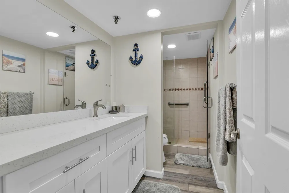 899 Jeffery Street #109 Boca Raton, FL 33487
