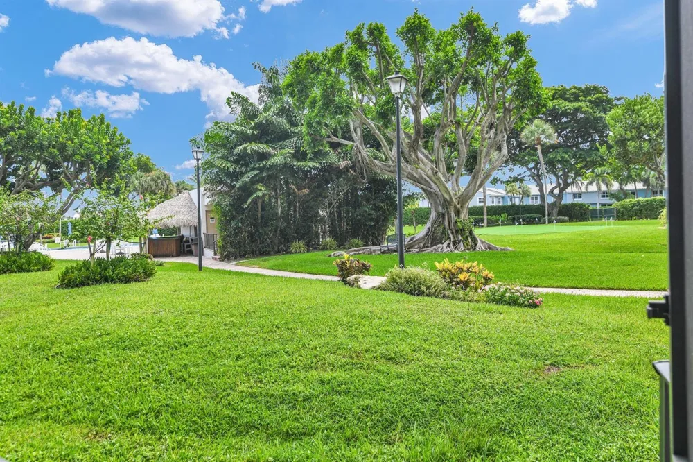 899 Jeffery Street #109 Boca Raton, FL 33487