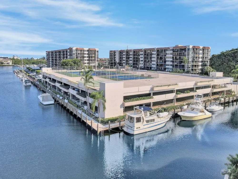 899 Jeffery Street #109 Boca Raton, FL 33487