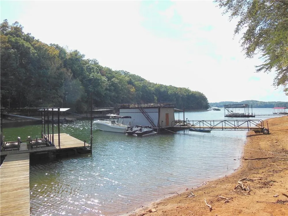 2583 Parker Trail Gainesville, GA 30506