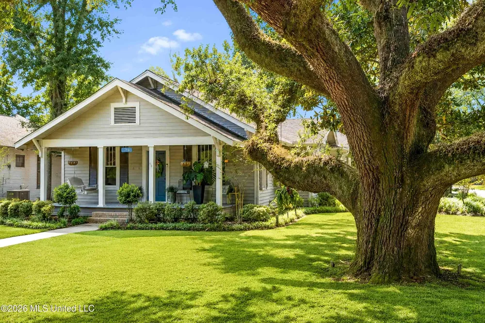 714 Camp Street Hattiesburg, MS 39401
