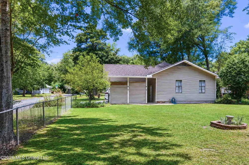 714 Camp Street Hattiesburg, MS 39401