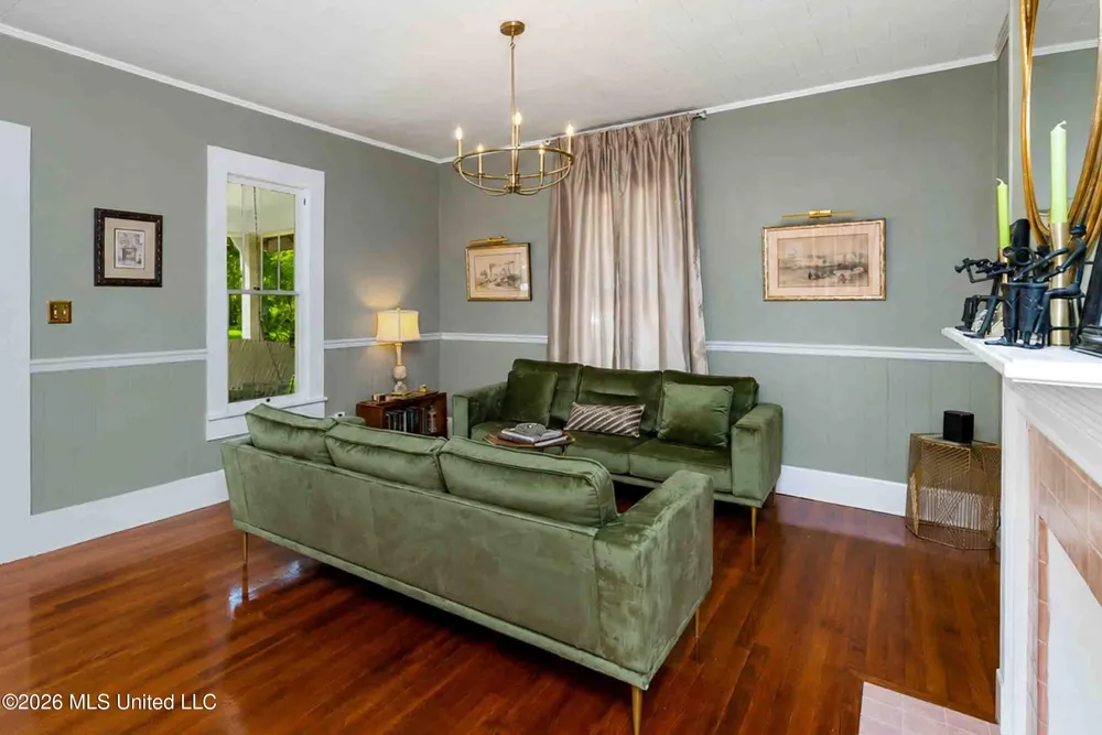 714 Camp Street Hattiesburg, MS 39401