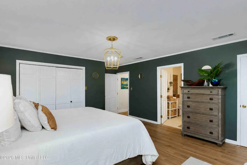 714 Camp Street Hattiesburg, MS 39401