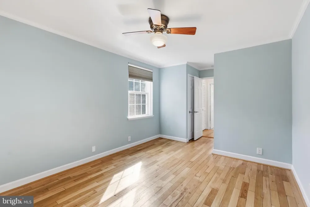 4656 34TH STREET S #B1 Arlington, VA 22206