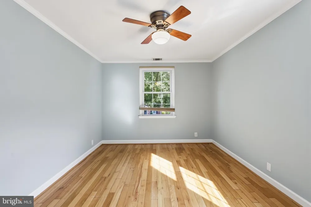 4656 34TH STREET S #B1 Arlington, VA 22206