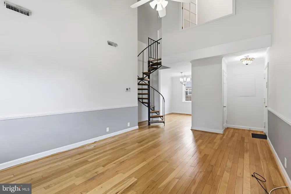 4656 34TH STREET S #B1 Arlington, VA 22206