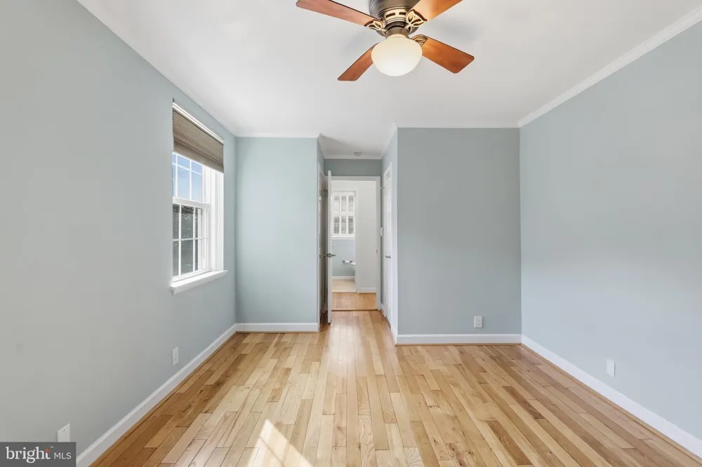 4656 34TH STREET S #B1 Arlington, VA 22206