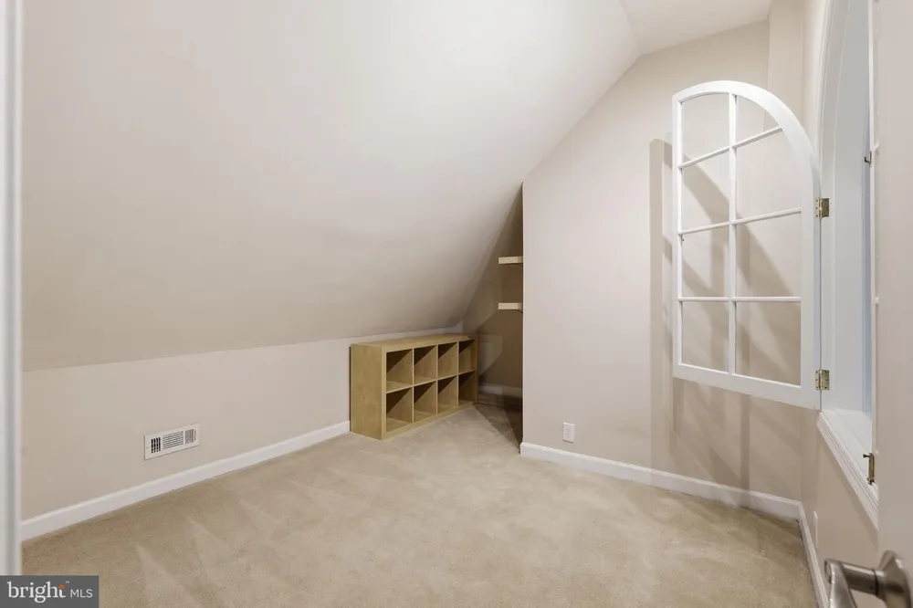 4656 34TH STREET S #B1 Arlington, VA 22206