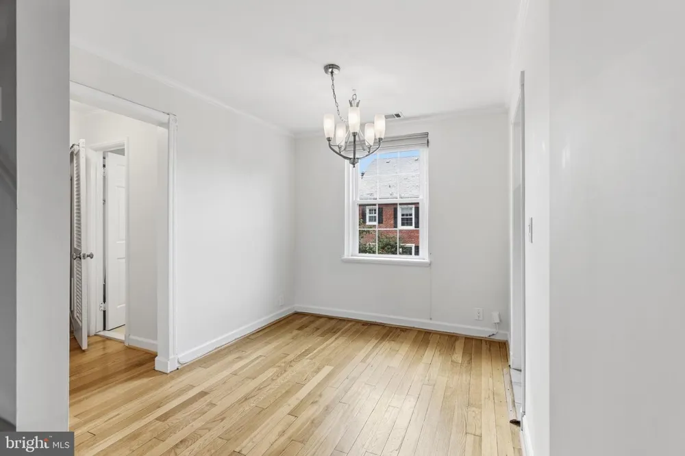4656 34TH STREET S #B1 Arlington, VA 22206