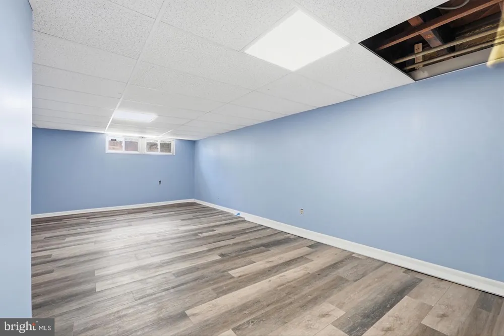 934 ARGONNE DRIVE Baltimore, MD 21218