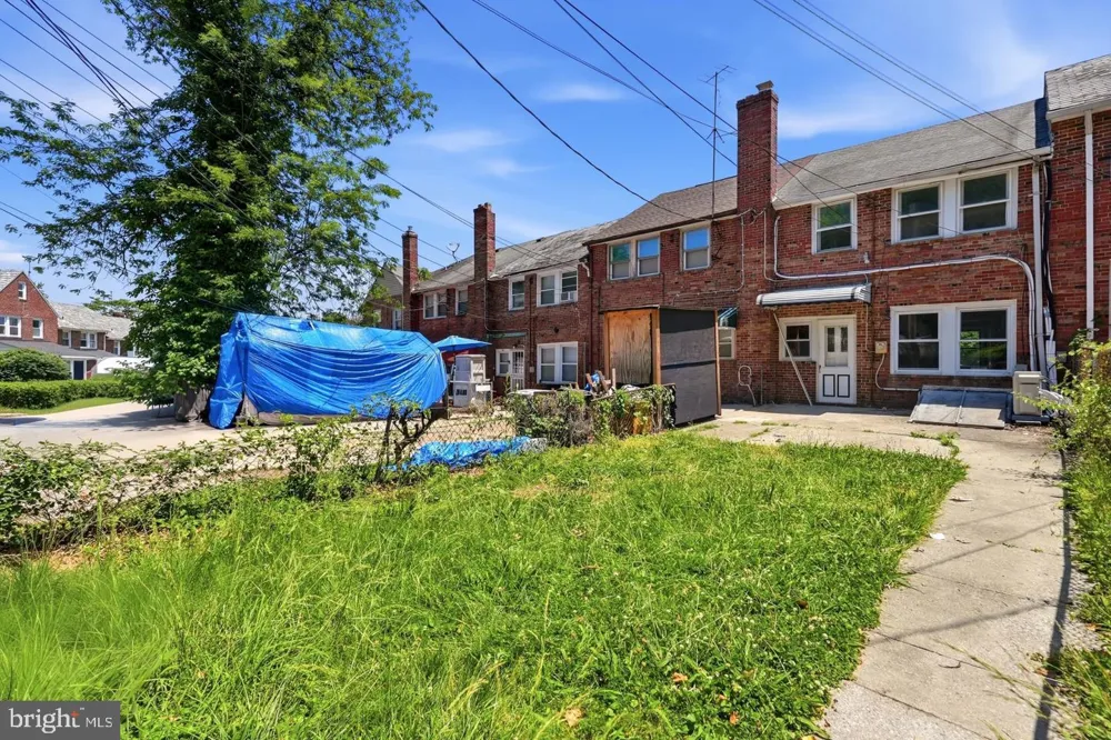 934 ARGONNE DRIVE Baltimore, MD 21218