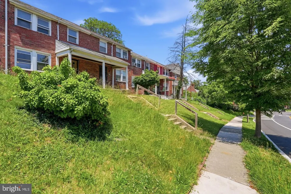 934 ARGONNE DRIVE Baltimore, MD 21218