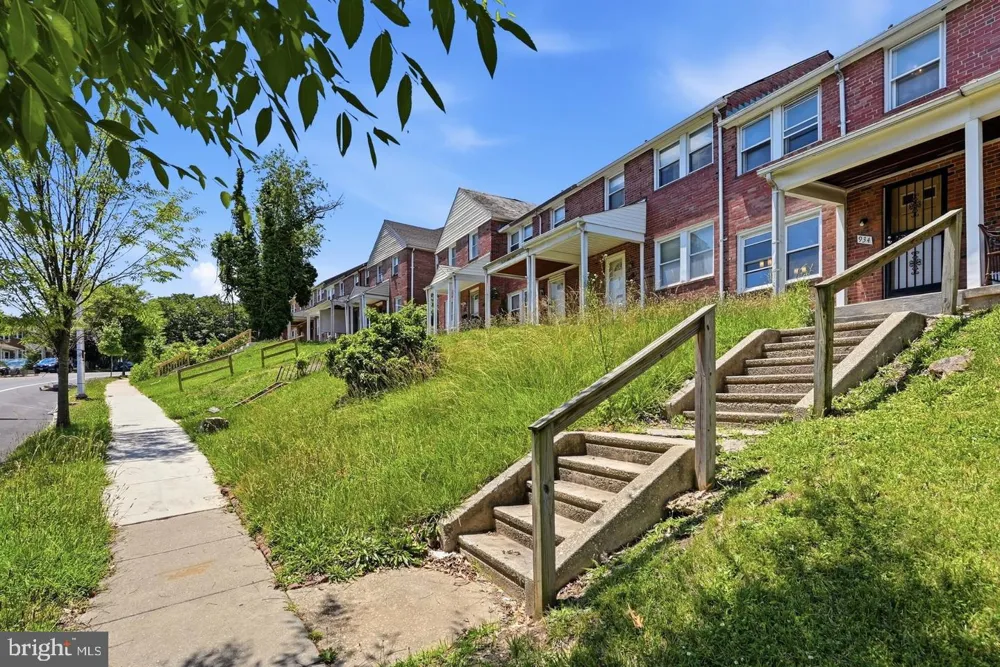 934 ARGONNE DRIVE Baltimore, MD 21218