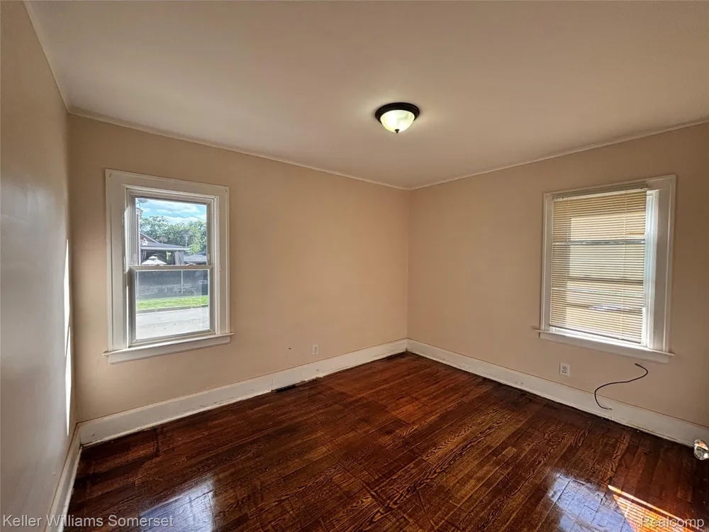 15803 Biltmore Street - Lower Unit Detroit City, MI 48227
