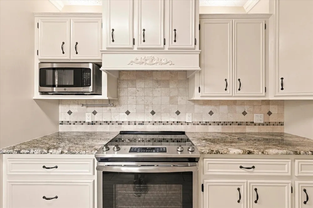 1805 Holm Oak Street Arlington, TX 76012