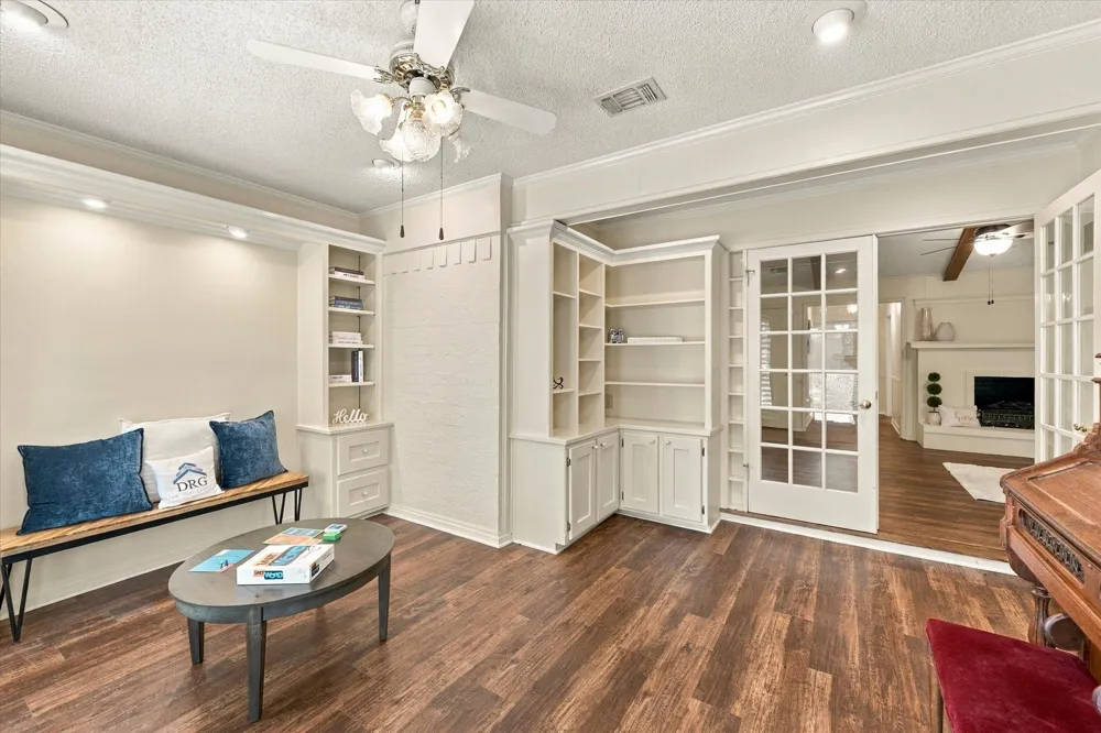 1805 Holm Oak Street Arlington, TX 76012