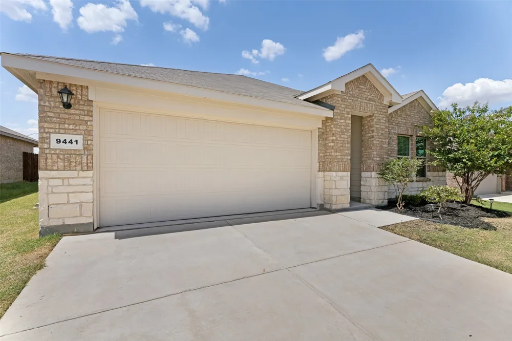 9441 Firedog Drive Fort Worth, TX 76131