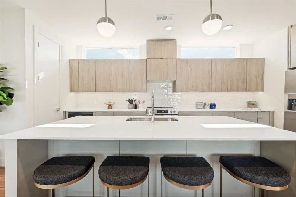 1311 Madrigall Parkway Dallas, TX 75206
