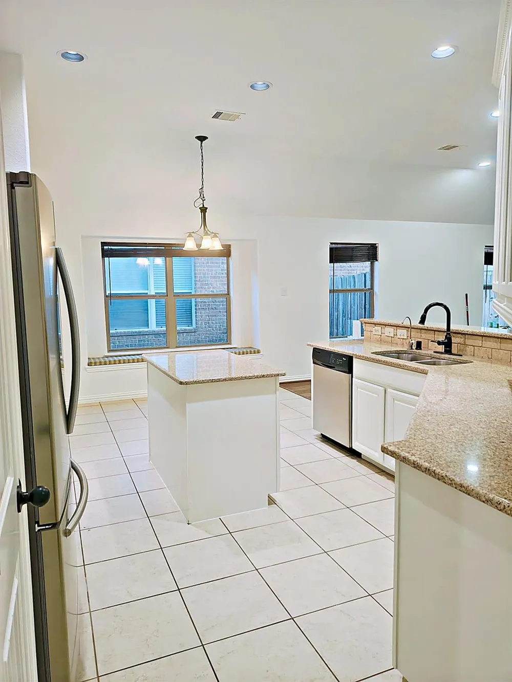 18515 Royal Mist Ln Tomball, TX 77377