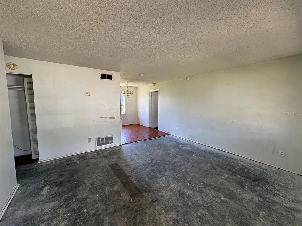 1114 CAREFREE COVE DRIVE Winter Haven, FL 33881