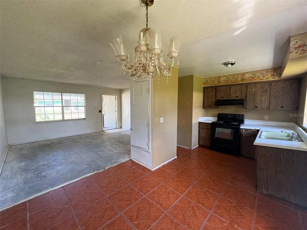1114 CAREFREE COVE DRIVE Winter Haven, FL 33881