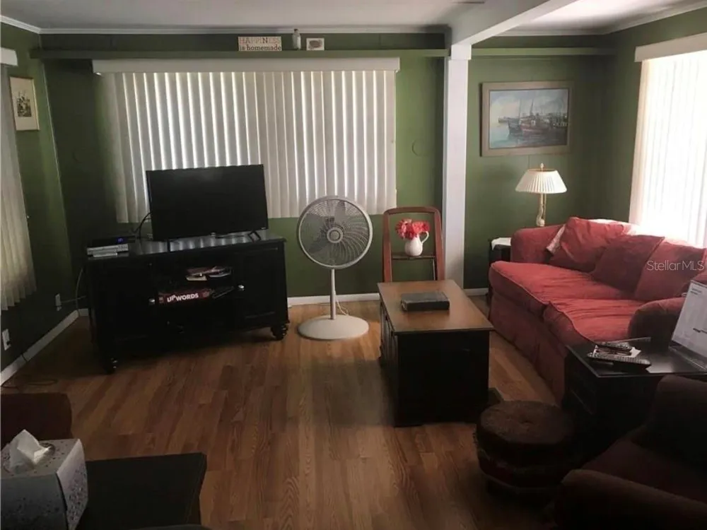 615 51ST AVENUE W Bradenton, FL 34207