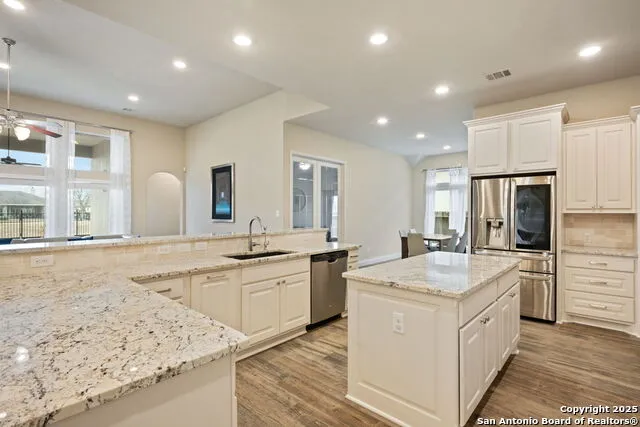 7938 CIBOLO VW Boerne, TX 78015