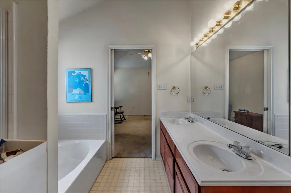 6700 Daffodil Court Fort Worth, TX 76137