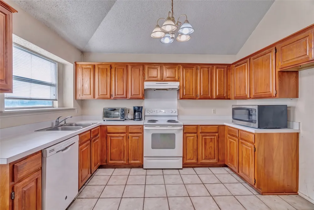 6700 Daffodil Court Fort Worth, TX 76137