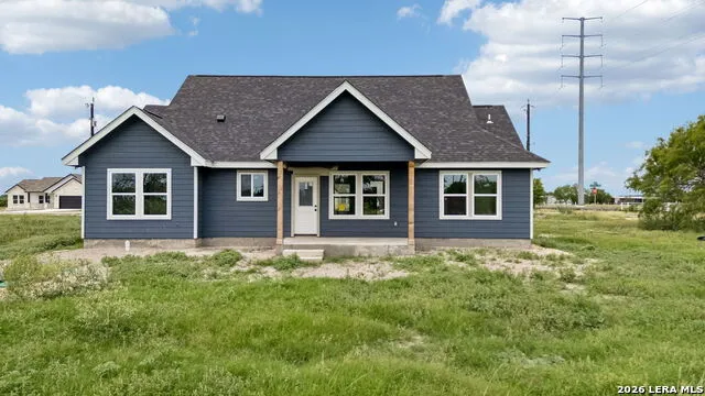 123 Ranchero Natalia, TX 78059