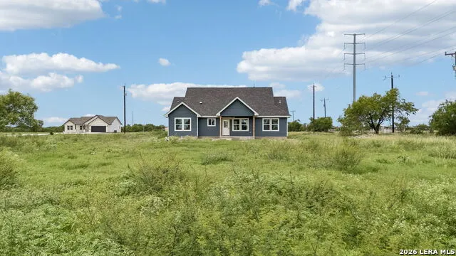 123 Ranchero Natalia, TX 78059