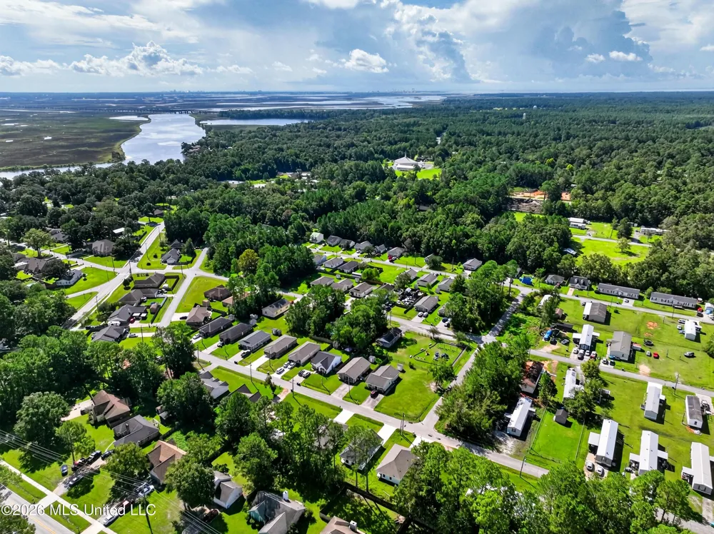 1528 Wynedote Drive Gautier, MS 39553