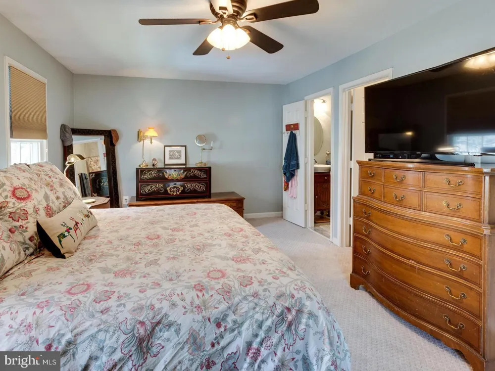3975 WILCOXSON DRIVE Fairfax, VA 22031
