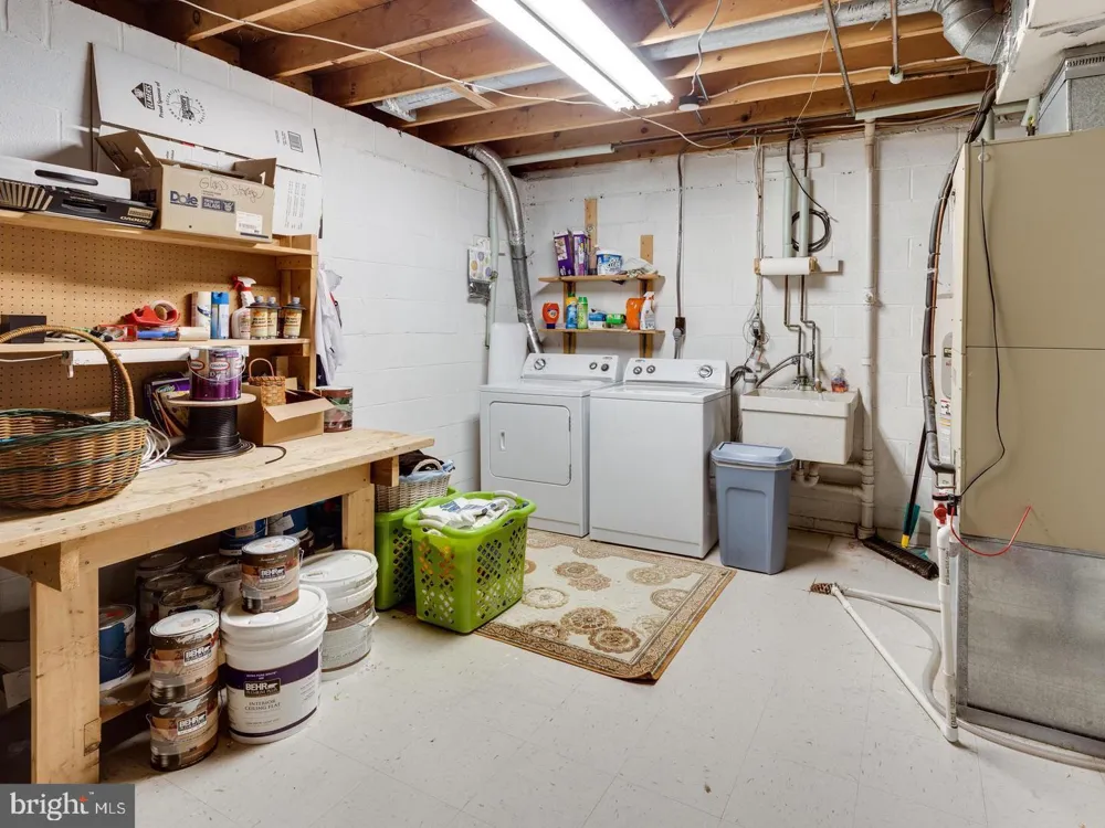3975 WILCOXSON DRIVE Fairfax, VA 22031