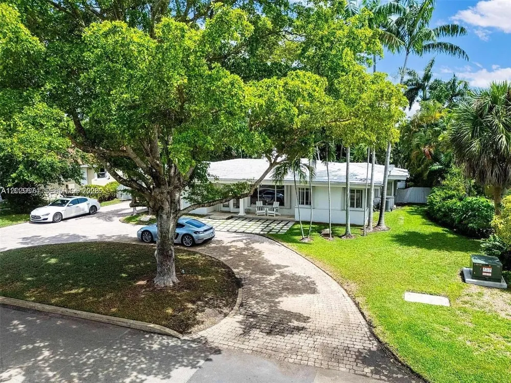 1255 NE 93rd St Miami Shores, FL 33138
