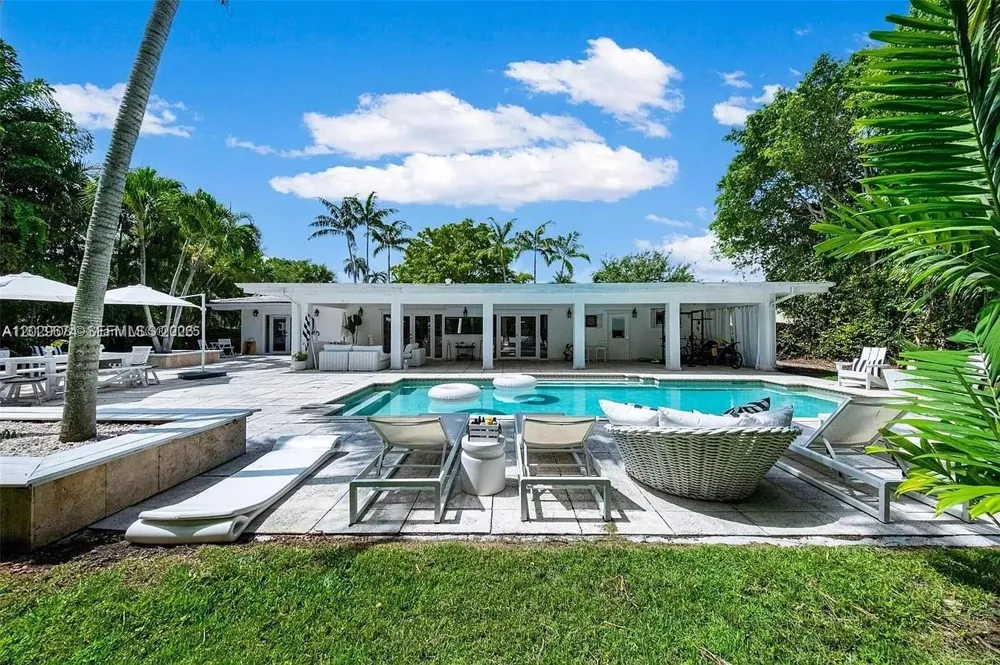1255 NE 93rd St Miami Shores, FL 33138