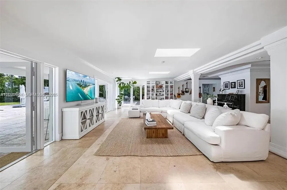1255 NE 93rd St Miami Shores, FL 33138