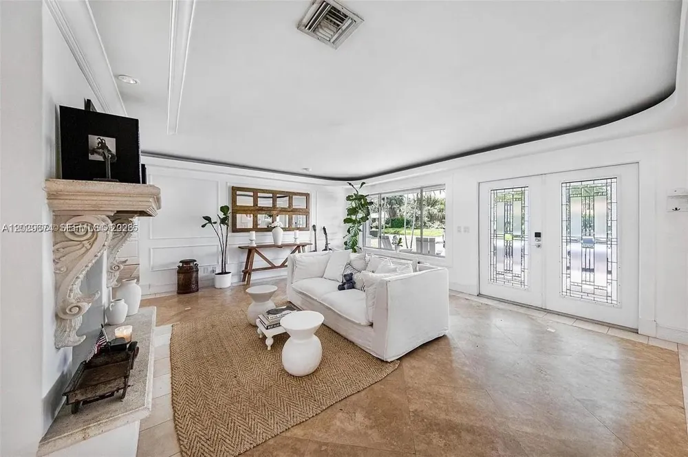 1255 NE 93rd St Miami Shores, FL 33138