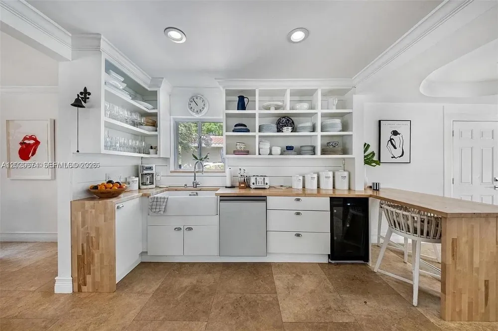 1255 NE 93rd St Miami Shores, FL 33138