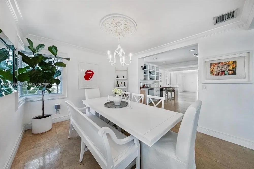 1255 NE 93rd St Miami Shores, FL 33138