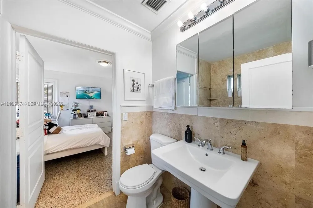 1255 NE 93rd St Miami Shores, FL 33138