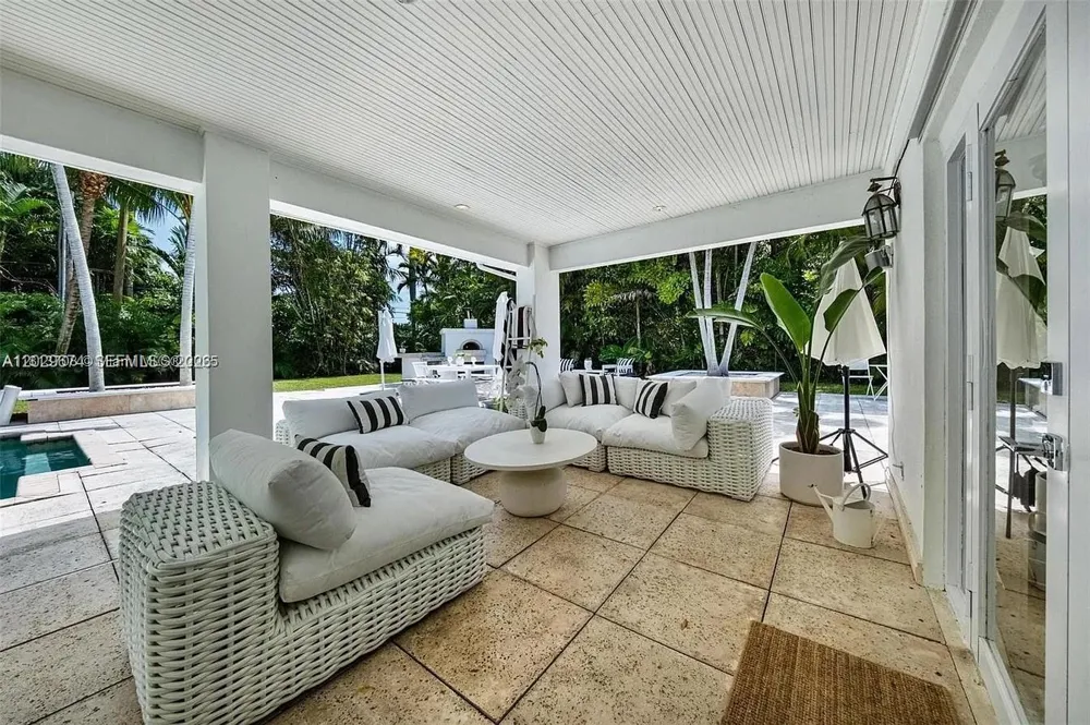 1255 NE 93rd St Miami Shores, FL 33138