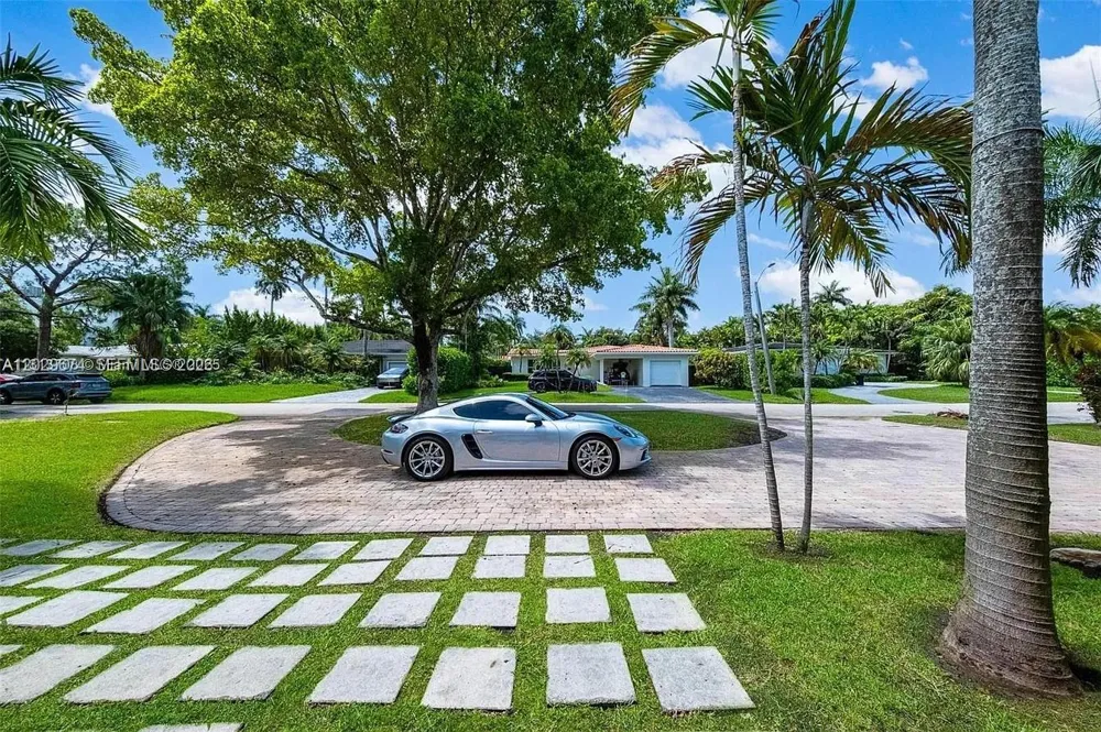 1255 NE 93rd St Miami Shores, FL 33138