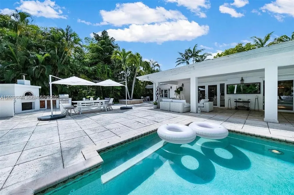 1255 NE 93rd St Miami Shores, FL 33138