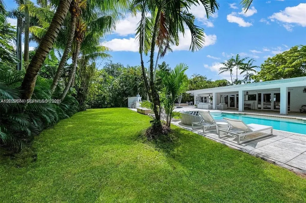 1255 NE 93rd St Miami Shores, FL 33138