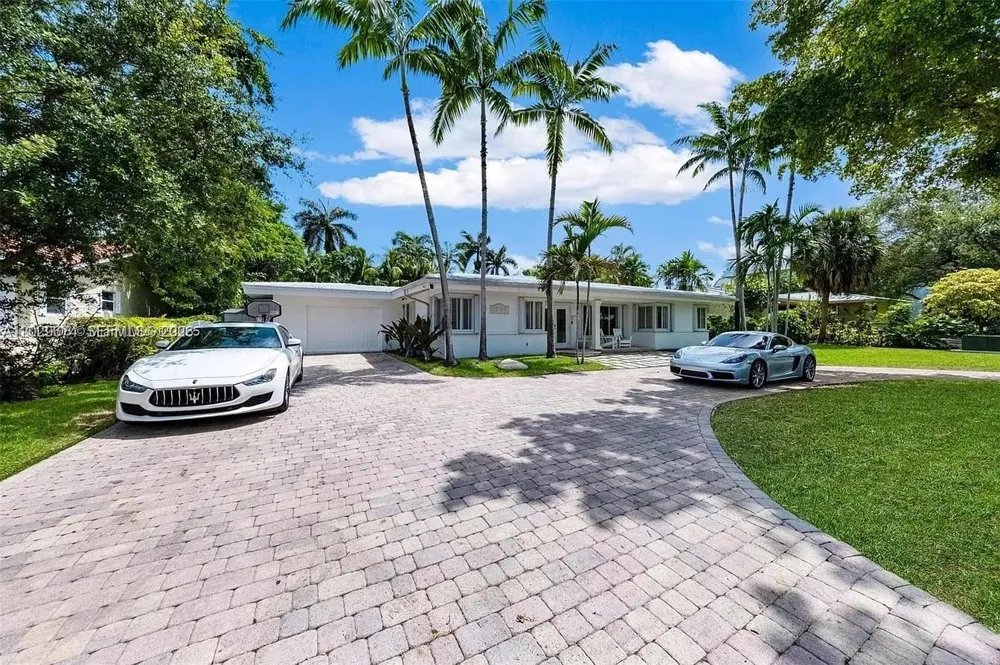 1255 NE 93rd St Miami Shores, FL 33138