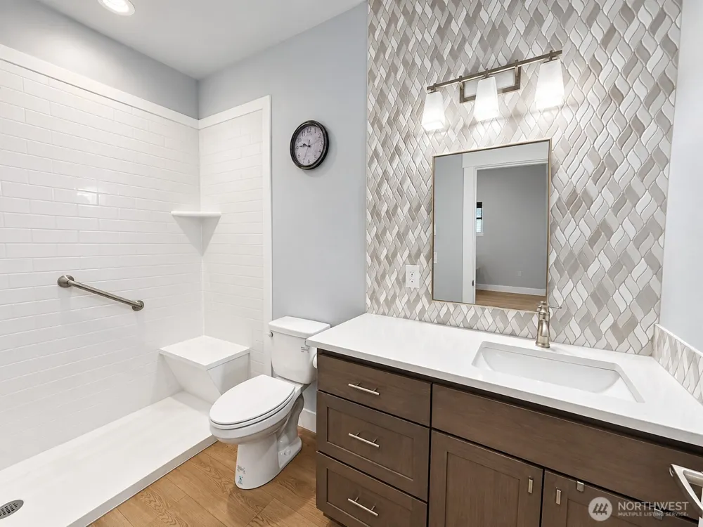 607 Sunset Avenue NE #N8 Ocean Shores, WA 98569