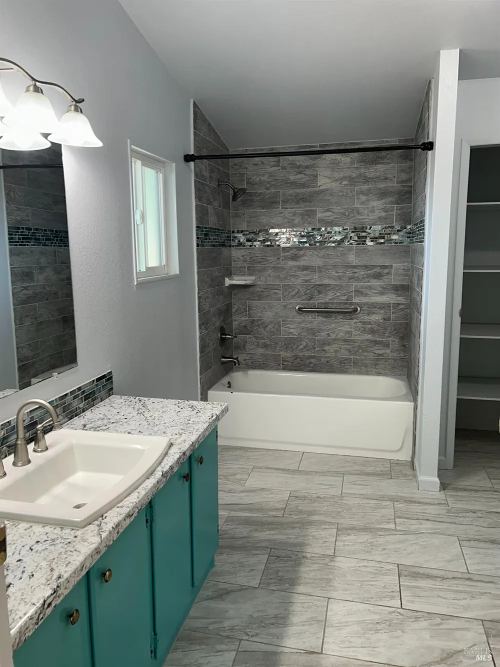 92 Leisure Park Circle Santa Rosa, CA 95401